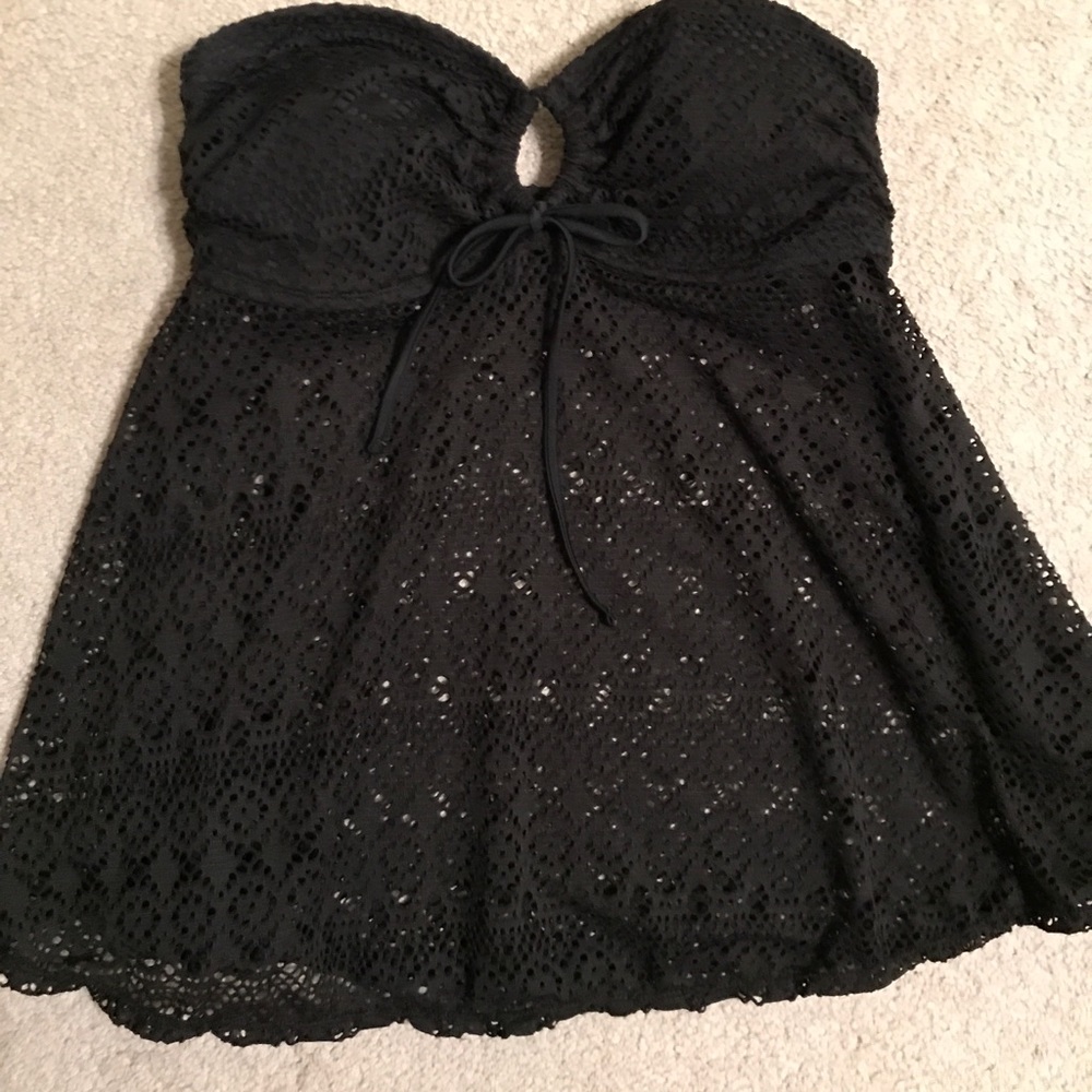 Liz Lange Maternity Swim Suit Top